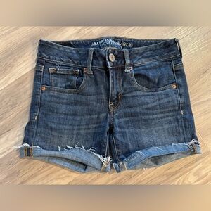 AMERICAN EAGLE DENIM CUT OFFS